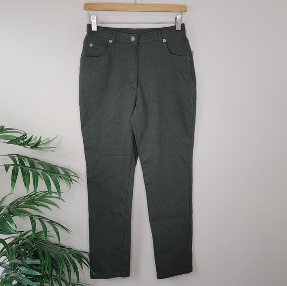 NWT Allison Daley | Petite Olive Green Jeans Straight Tapered Leg Size 6P - Picture 1 of 4